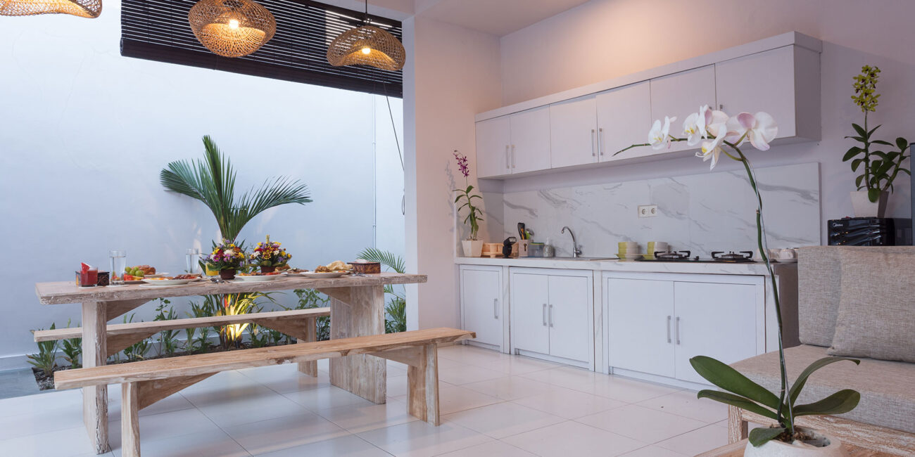 Maisaba Seminyak Loft & Villas - Kitchen & Dining Area